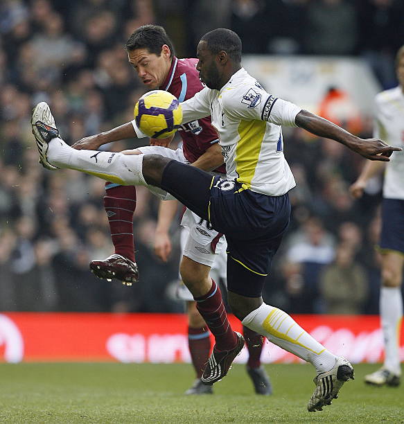 足球市场的 足球市场的