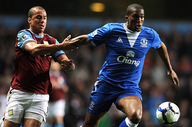 放出强烈的 放出强烈的