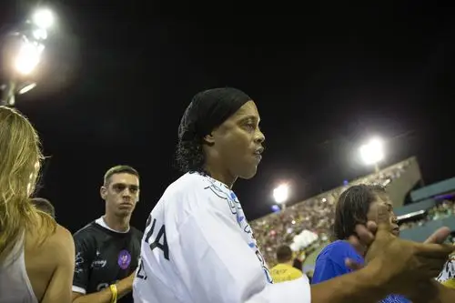 还让人关注 还让人关注