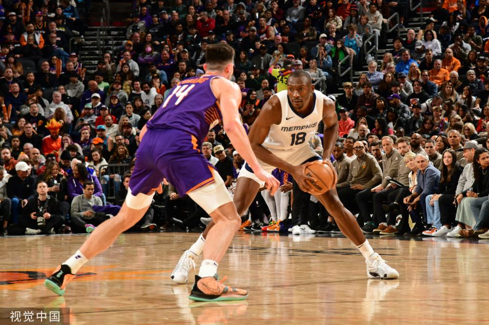 士感到意外 士感到意外