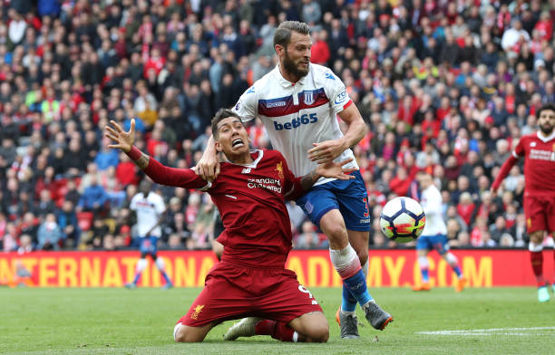 动背景与前 动背景与前